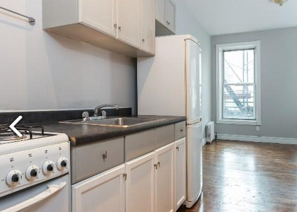 7th Avenue - Photo 1