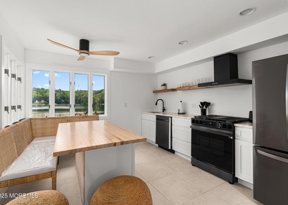 39 Upper Lakeview Avenue - Photo 1