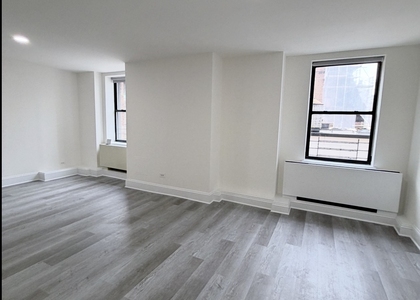 West 34th Street - Photo 1