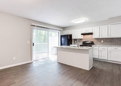 707 Franklin Gateway Se - Photo 1