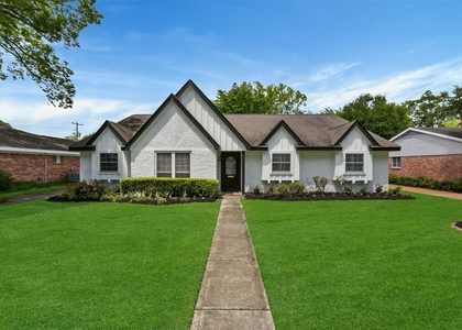 5946 Valkeith Drive - Photo 1