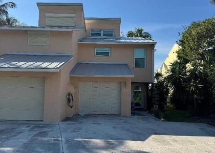 409 Fernandina Street - Photo 1