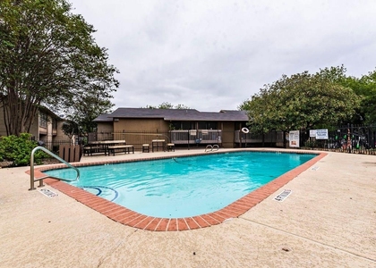 2124 Burton Dr - Photo 1