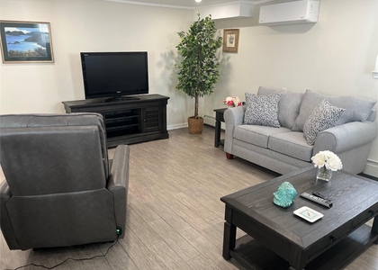 321 W Walnut Street - Photo 1