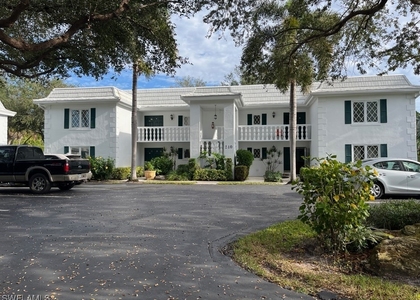 240 Palm River Boulevard - Photo 1
