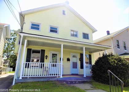 618 Deacon Street - Photo 1