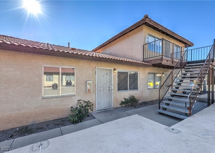 3109 N Walnut Road - Photo 1