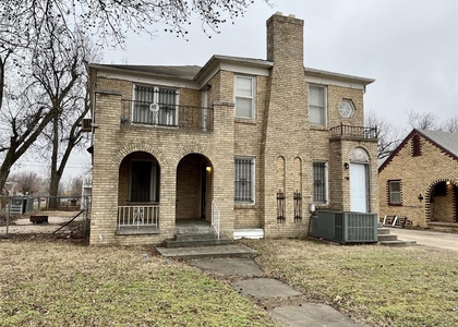 1802 Exchange Avenue - Photo 1
