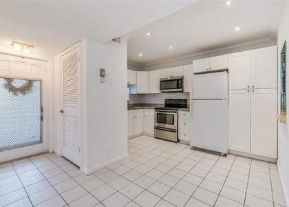 8940 S Hollybrook Boulevard - Photo 1