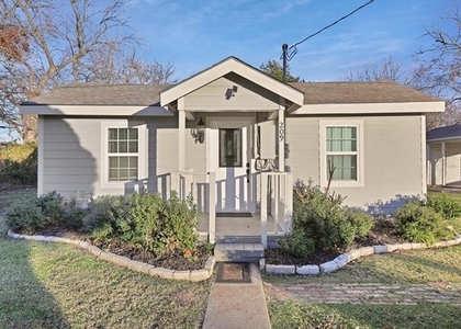 209 N Texas Street - Photo 1
