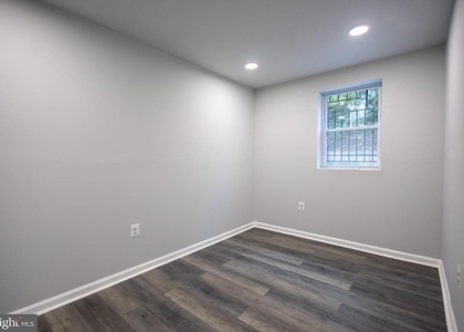1300 Morris Road Se - Photo 1