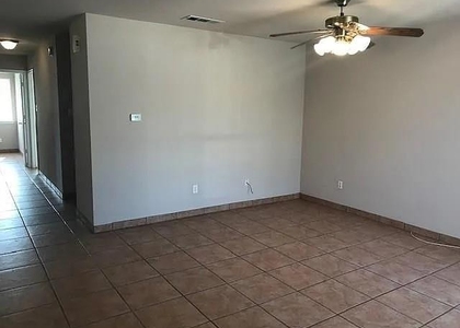 902 Quartz Ct - Photo 1