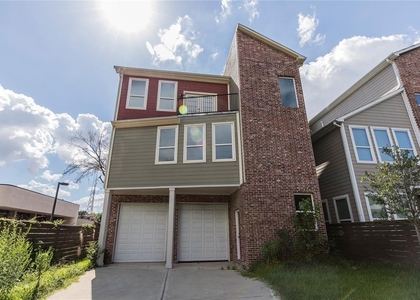 1424 Eddington Street - Photo 1