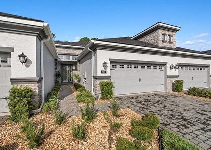 829 Pinewood Drive - Photo 1