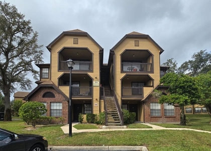 300 Lakepointe Drive - Photo 1