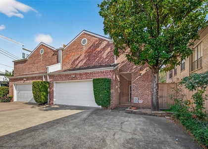 2413 Potomac Drive - Photo 1
