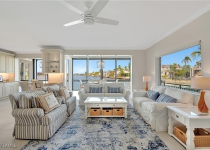 2258 Gulf Shore Boulevard N - Photo 1