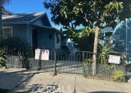 852 W 18th - Photo 1