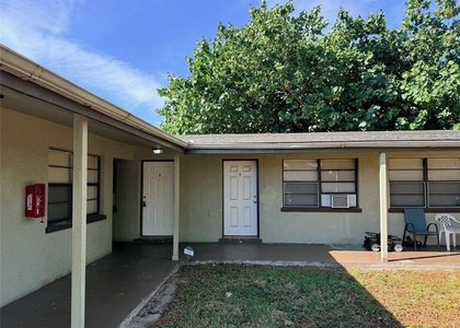 2404 10th Street W - Photo 1