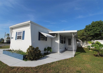 503 51st Avenue W - Photo 1