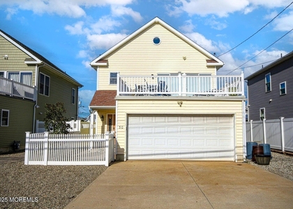 30 Stockton Avenue - Photo 1