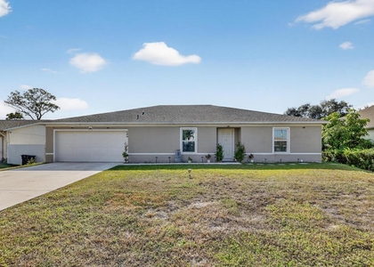 644 Sw Hoffenberg Avenue - Photo 1