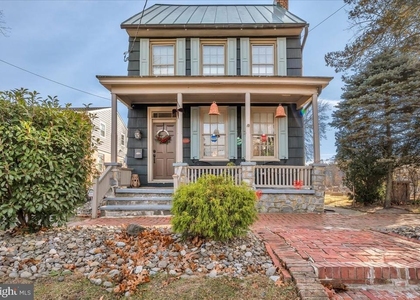 406 Kings Highway E - Photo 1
