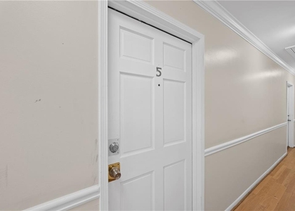 11 Peachtree Hills Avenue Ne - Photo 1