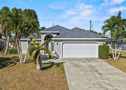 1831 Se Van Loon Terrace - Photo 1