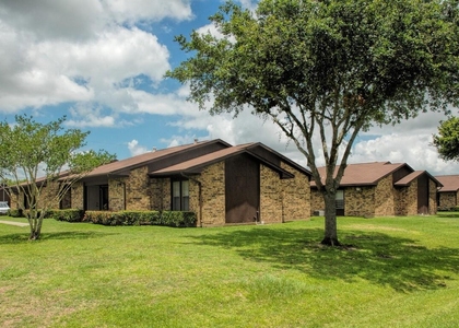 1749 E Henderson Rd - Photo 1
