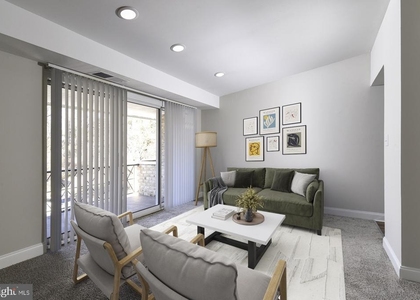 284 Iven Avenue - Photo 1