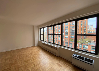 145 fourth avenue - Photo 1