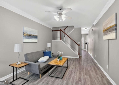 230 Valley Crossing - Photo 1