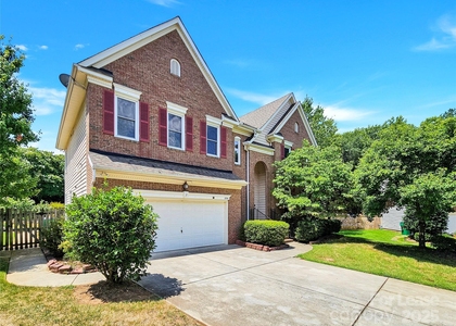 8534 Headford Road - Photo 1
