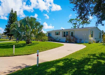 7030 Se Ridgeway Terrace - Photo 1