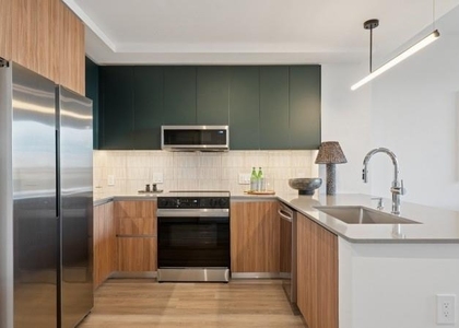 660 11th Street Nw - Photo 1