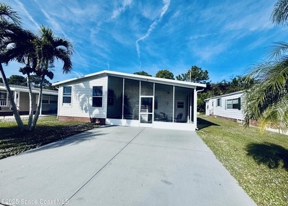 2399 Coconut Palm Drive Ne - Photo 1
