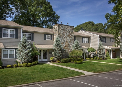 465 Lake Pointe Court - Photo 1