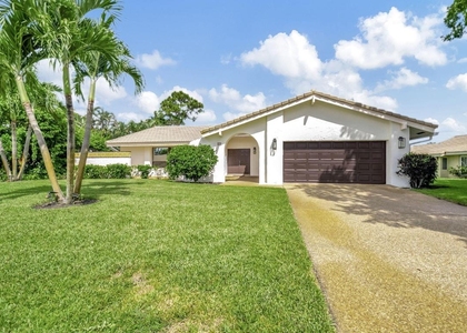804 Foxpointe Circle - Photo 1
