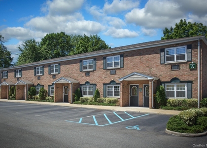 850 Little East Neck Road - Photo 1