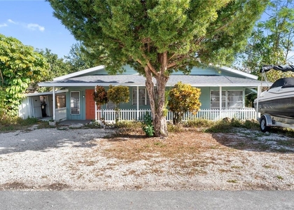4105 Rockefeller Avenue - Photo 1
