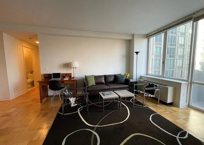 1510 Lexington Avenue - Photo 1