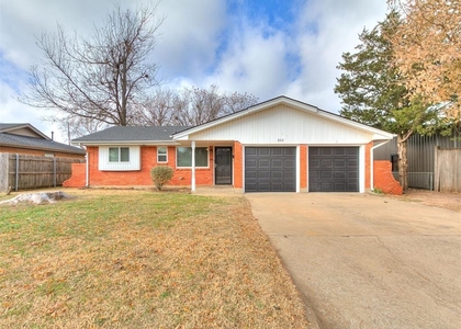 202 Thompson Drive - Photo 1