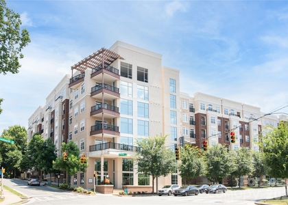 905 Kenilworth Avenue - Photo 1