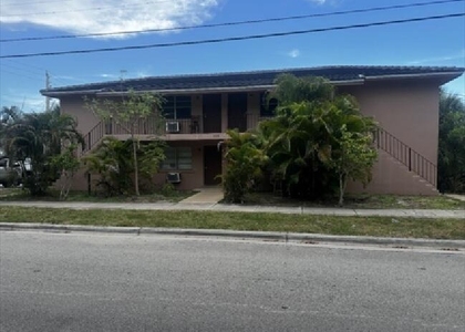 1120 N Sapodilla Avenue - Photo 1