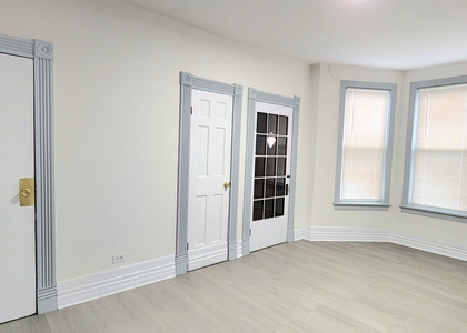3520 S Winchester Avenue - Photo 1