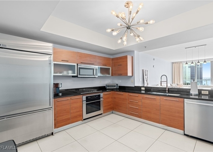 3000 Oasis Grand Boulevard - Photo 1