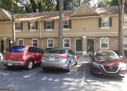 6900 Roswell Road - Photo 1