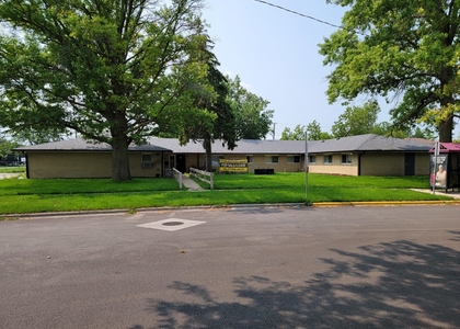 908 Greenbrier Road - Photo 1