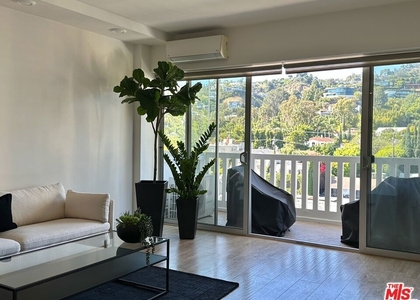999 N Doheny Drive - Photo 1